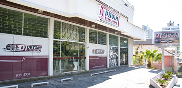 Fachada De Toni Ferragens